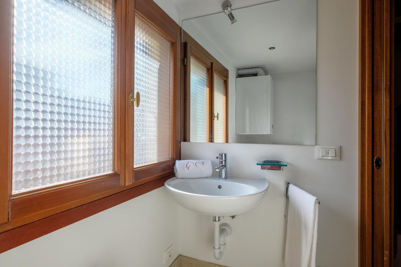 The Lion'S House Apt4 Венеция Екстериор снимка